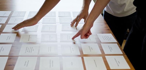 Card sorting is a simple technique that allows UX practitioners to understand how users group and organize content. 